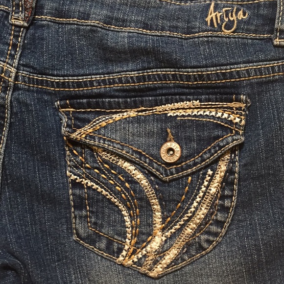Ariya Distressed Denim Shorts - Picture 3 of 6